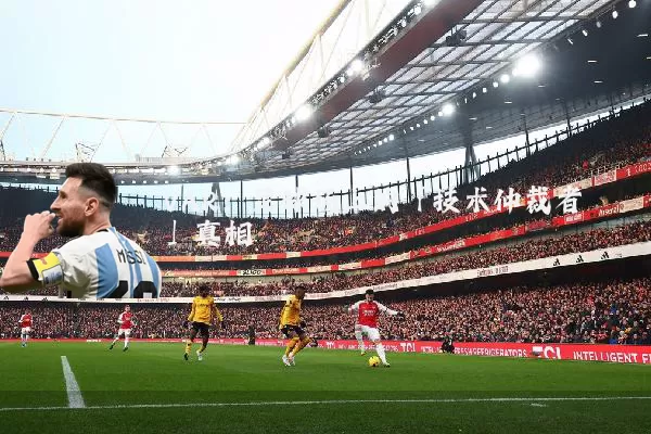 VAR:足球场上的「技术仲裁者」真相